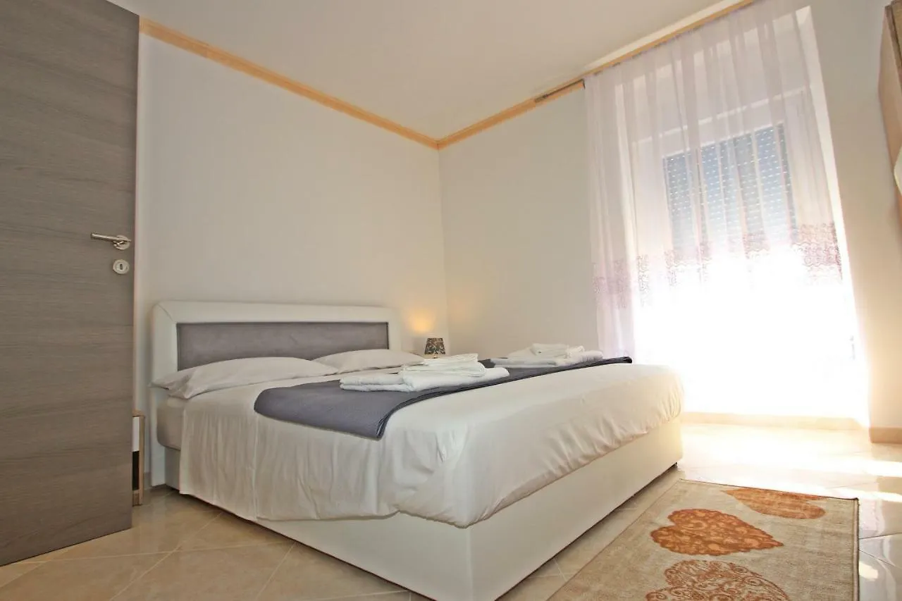 Rooms Amanda Porec Guest house