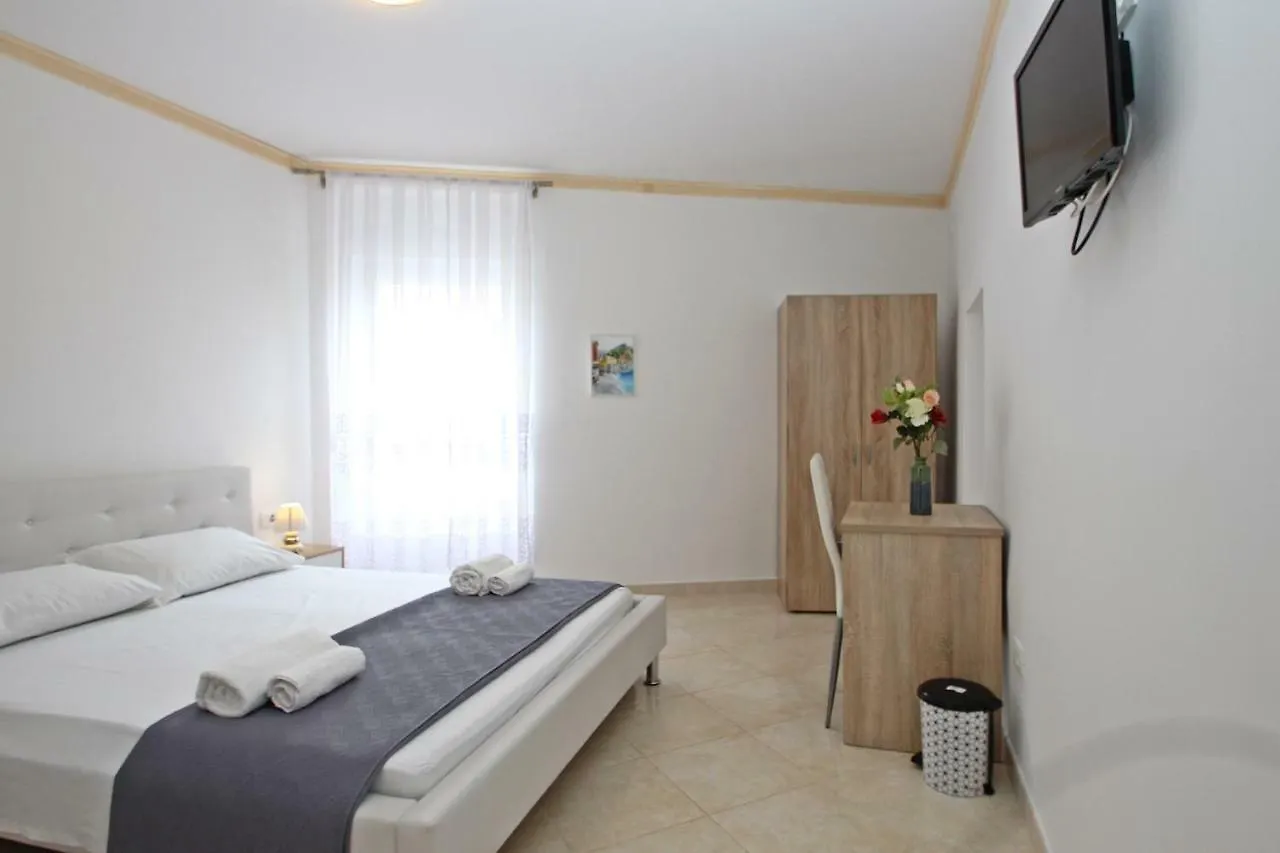 Rooms Amanda Porec Guest house